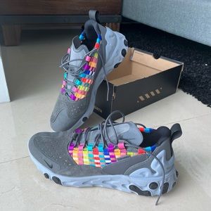 Nike React Sertu AT5301-004 Size 10 THE10TH Multi Color